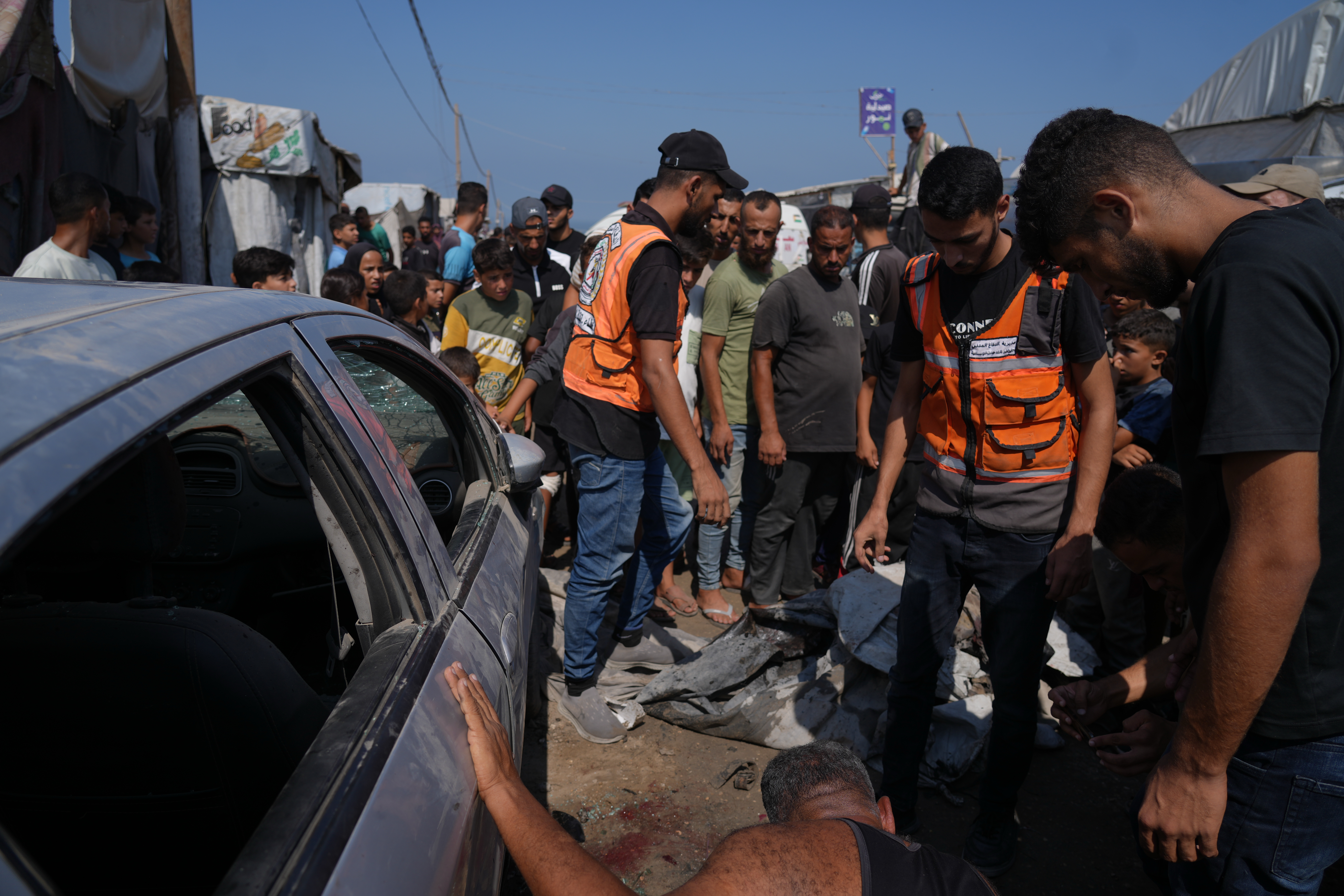 Um ataque aéreo israelense mata duas pessoas em Gaza, dizem médicos