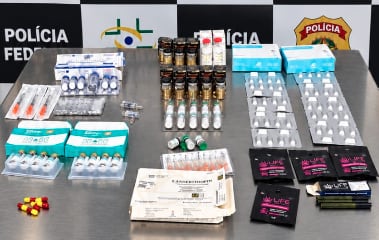 PF prende passageiro com emagrecedores, anabolizantes e psicotrópicos no Aeroporto do Galeão, no Rio