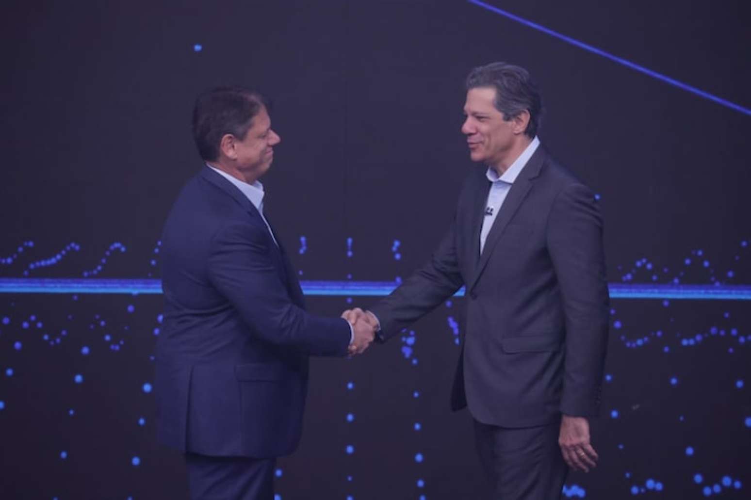 Tarcísio Freitas (Republicanos) e Fernando Haddad (PT) durante debate da Bandeirantes