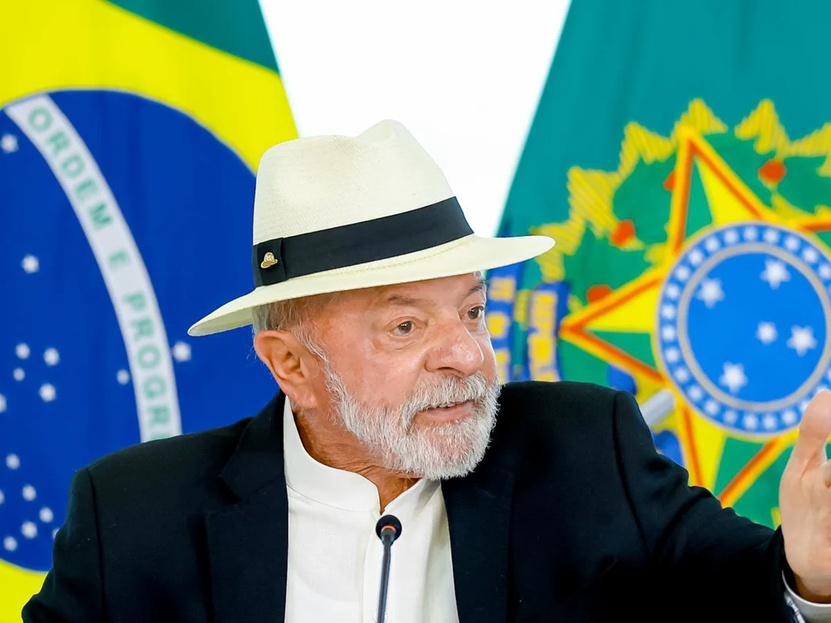 Com desaprovação do governo em alta, crise na PF pressiona campanha de Lula