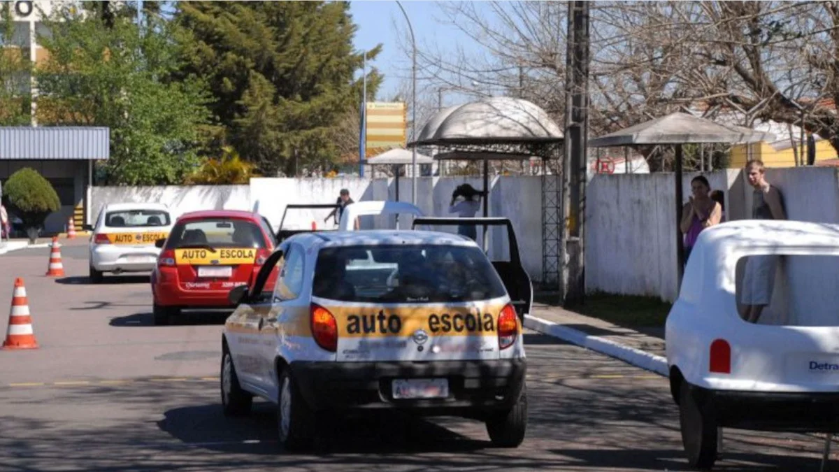 Imagem da matéria: Pode usar carro próprio na prova prática da CNH? Veja o que o STF decidiu