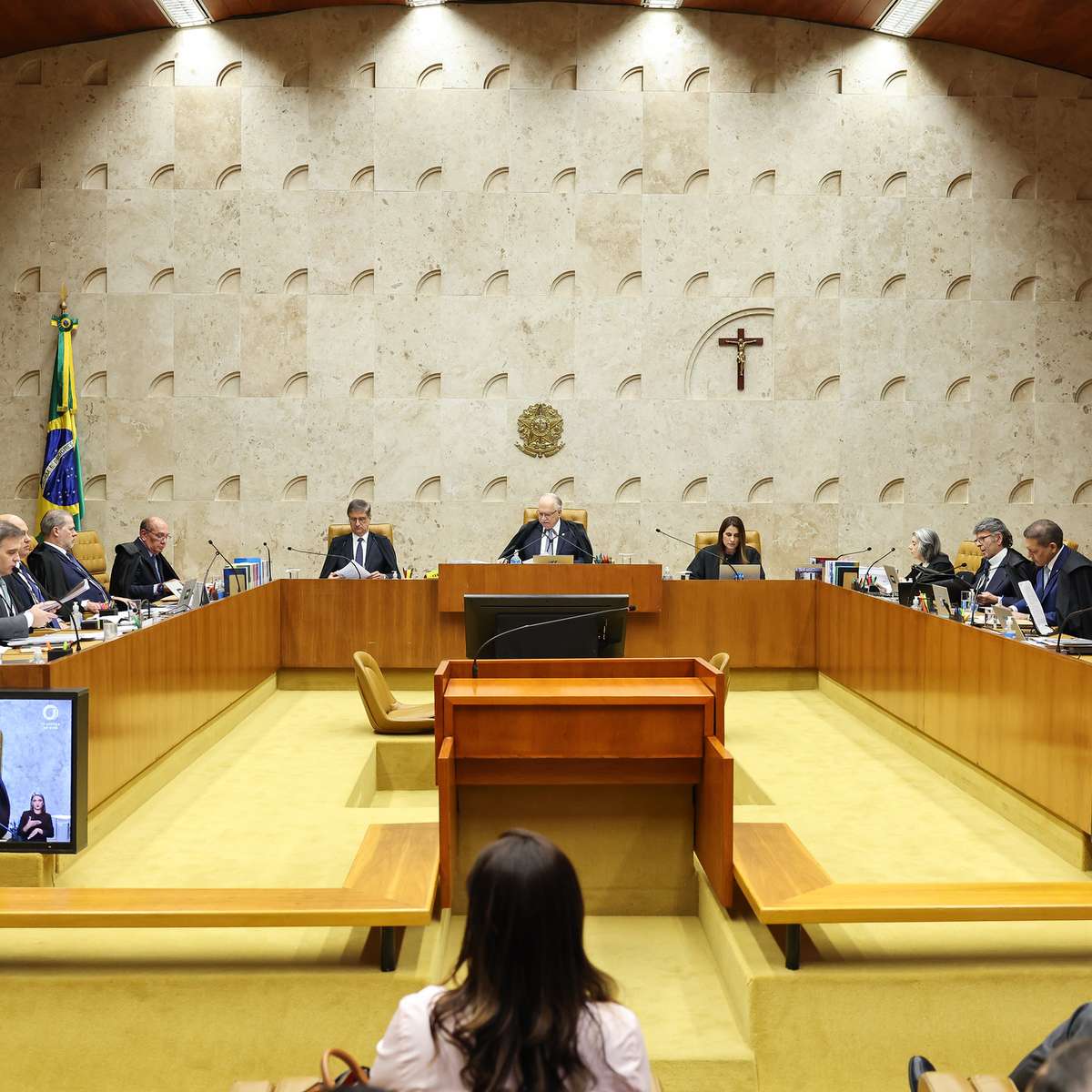 STF vive divisão interna, e Dino teve influência maior que Fachin em julgamento de Moraes, avaliam especialistas
