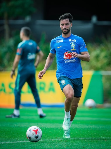 Martinelli celebra primeira convocação e revela conversa com Thiago Silva: ‘Sonho realizado’
