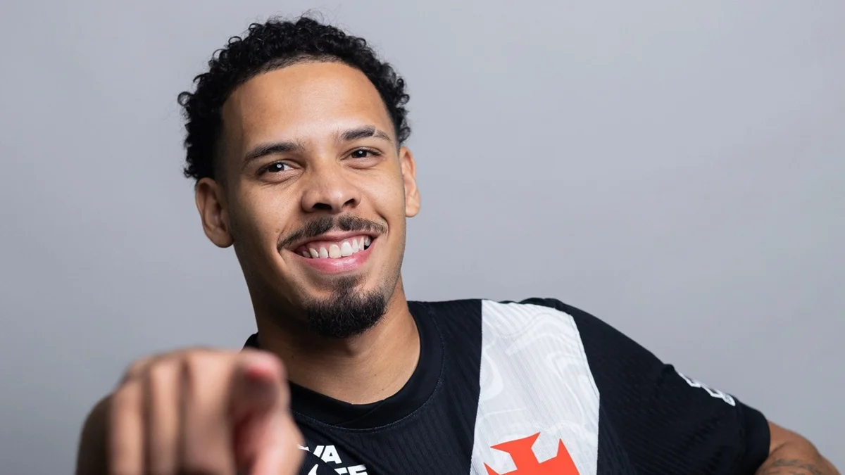 Vasco oficializa a contratação de Gabriel Pereira, do Copenhague
