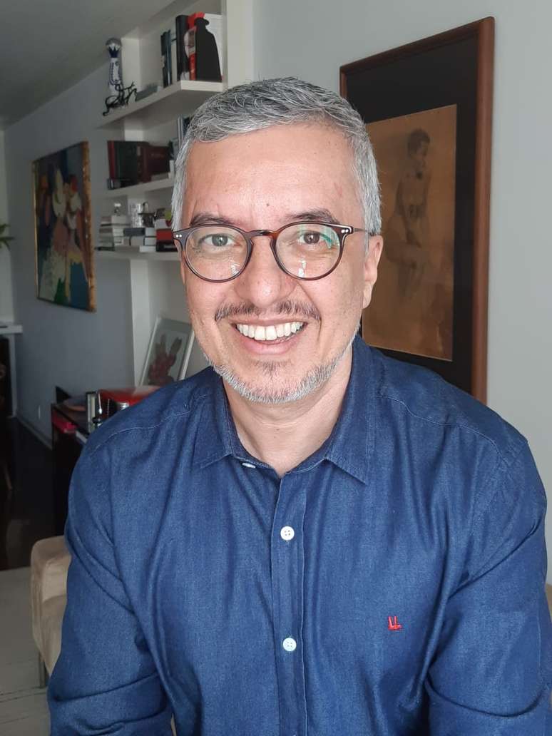 População deveria cobrar políticas para idosos, mas não cobra, diz especialista em envelhecimento
