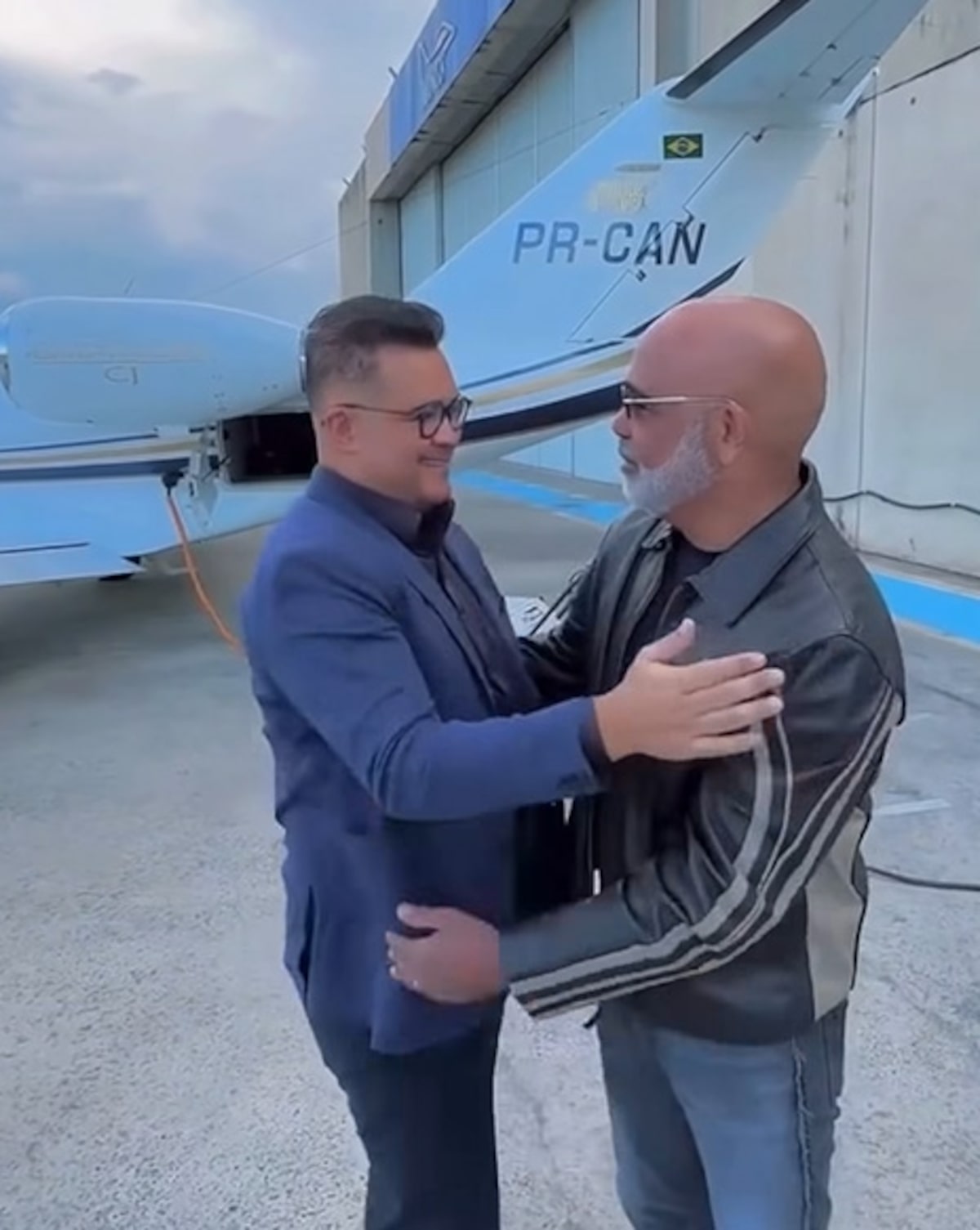 Buscas por helicóptero com cantor Rick têm reforço de drone térmico em Santa Catarina
