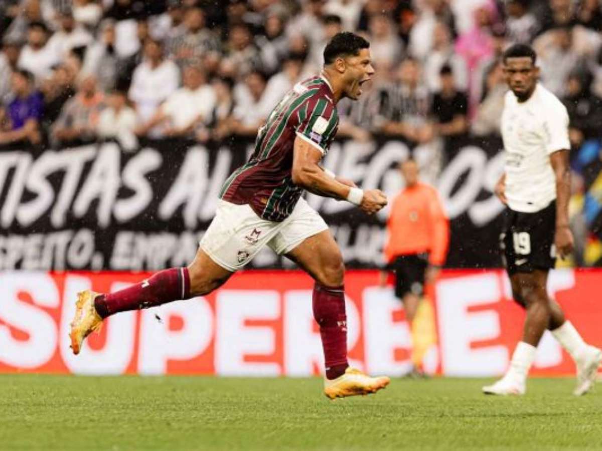 Hulk deslancha e vira peça central do Fluminense de Marcão