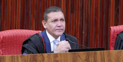 O presidente do TSE, Kassio Nunes Marques, reclama de interferência entre cortes ao presidente do STF, Edson Fachin Foto: Antonio Augusto/ESTADAO / Estadão