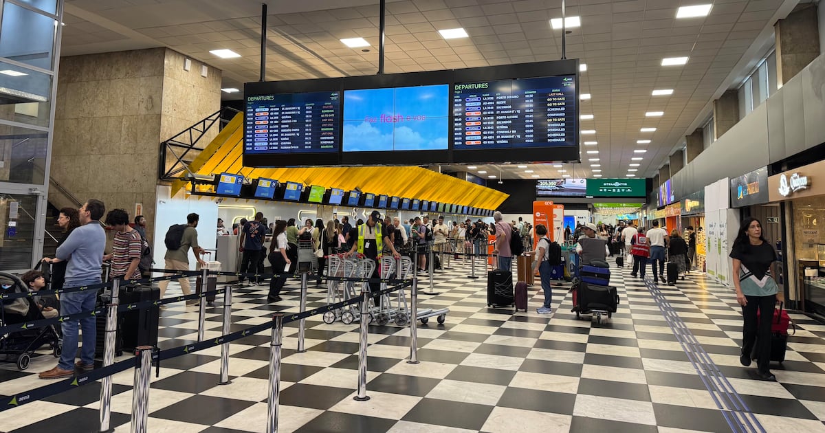 Recorde de passageiros mostra avanço da aviação, mas expõe desafio de ampliar conexão