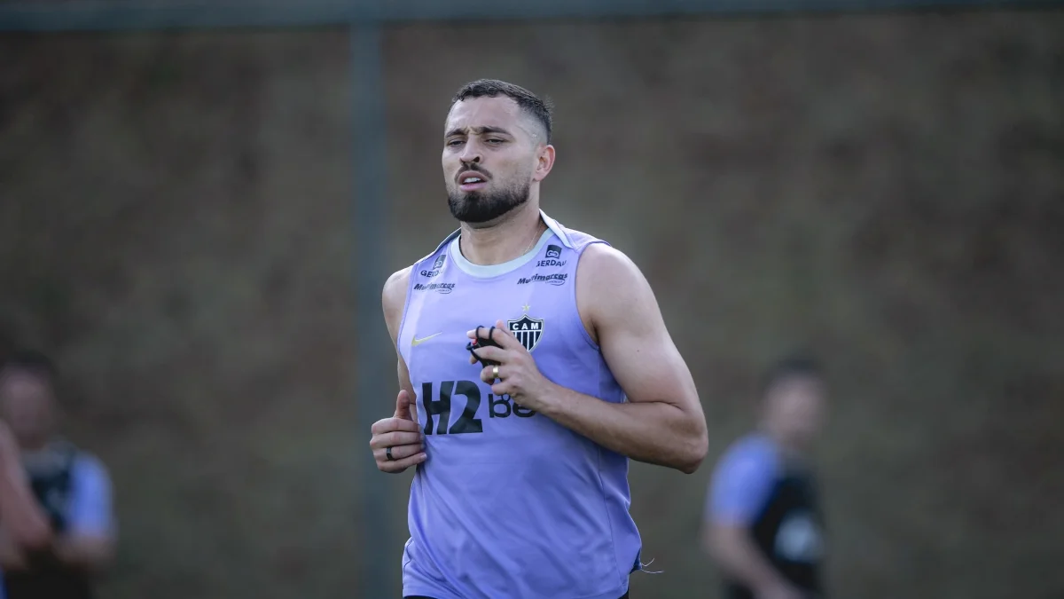Léo Duarte é liberado pelo departamento médico e pode estrear pelo Atlético