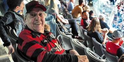 Ex-jogador tamb&eacute;m fez hist&oacute;ria em cl&aacute;ssicos contra o Coritiba &ndash; Foto: Reprodu&ccedil;&atilde;o / Jogada10