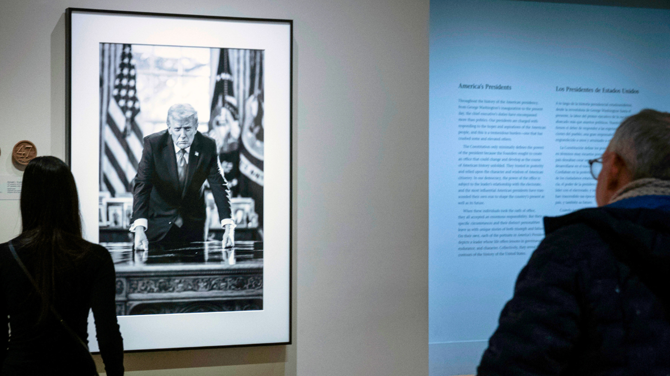 Trump concede dias ao Smithsonian para substituir uma 'escultura modernista estranha' por um Pai da Fundação