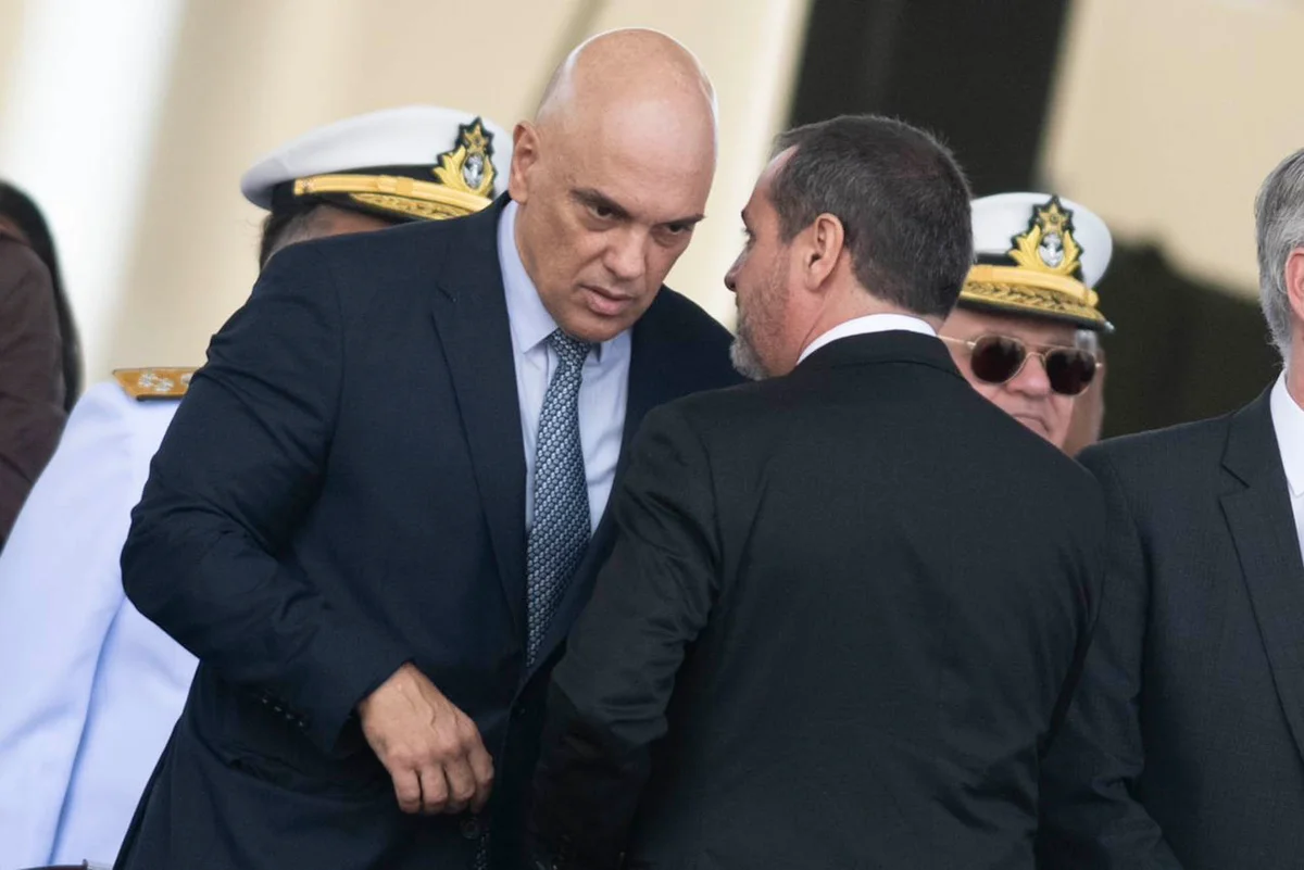 Alexandre de MOraes conversa com o Delegado Andrei Rodrigues está no comando da Polícia Federal