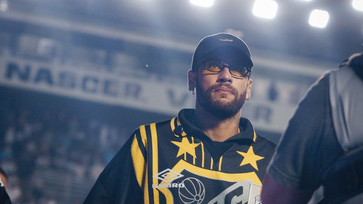 Neymar posta camisa do argentino Paredes após vaga do Boca. Provocação a Thiago Mendes e Vasco?