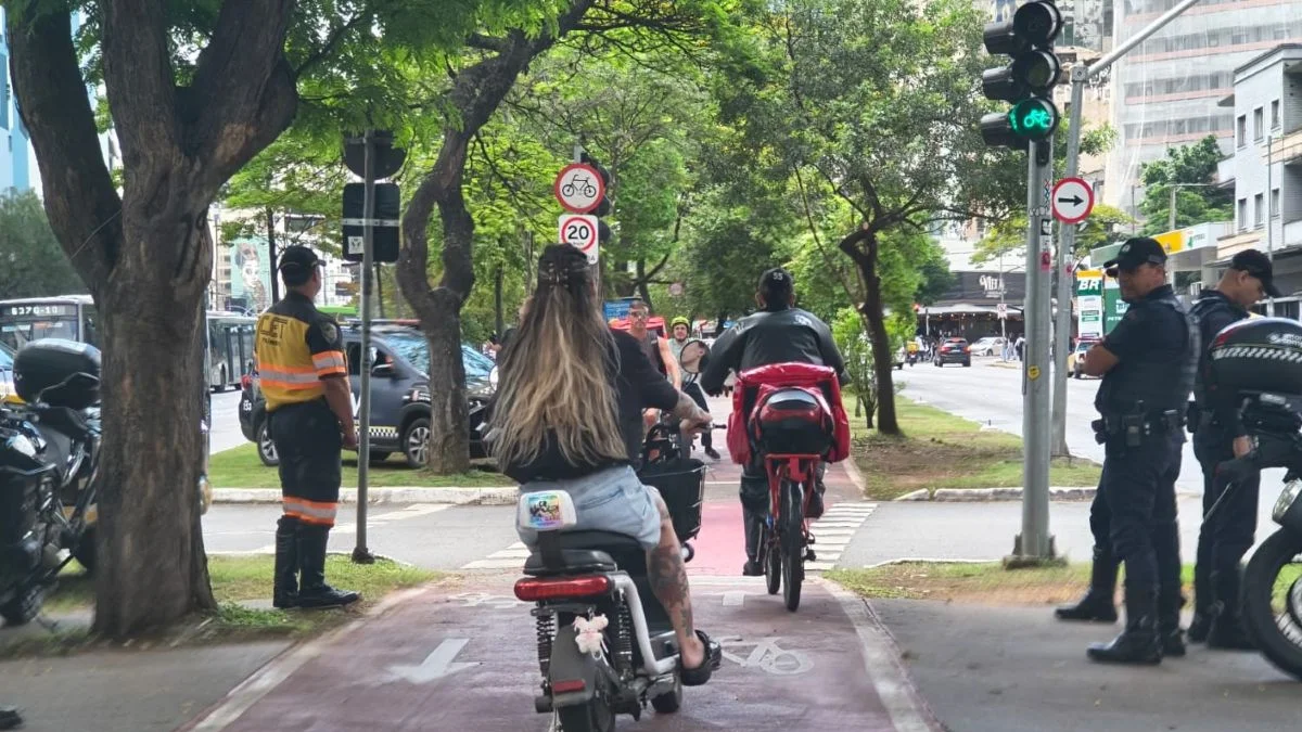 Faria Lima concentra abordagem a bike elétrica na 1ª semana de fiscalização
