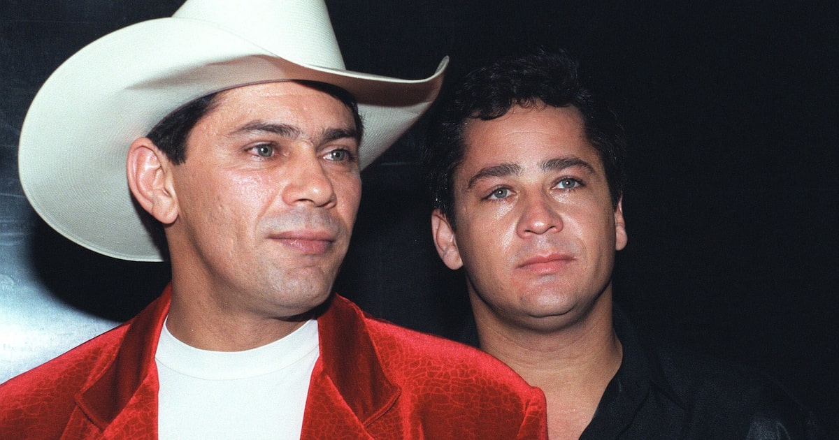 Leandro e Leonardo terão cinebiografia; conheça atores escalados para interpretar a dupla