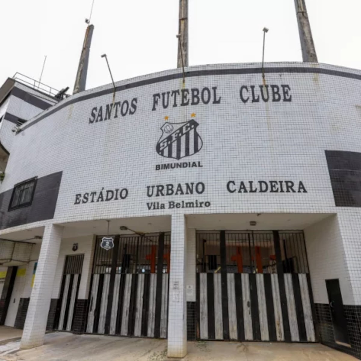 Santos leva três punições da Fifa e chega a sete transfer bans; veja valores