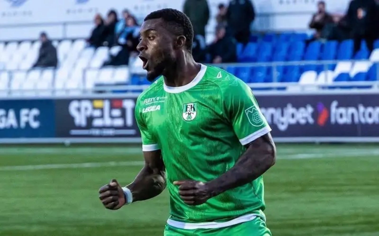 Ede Oloko em ação pelo Liepaja, da Letônia Reprodução