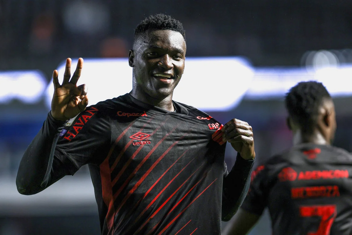 Três jogos fecham a 30ª rodada do Campeonato Brasileiro. Confira a agenda