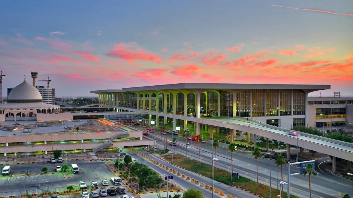 Ataques dos Houthis deixa dois mortos em aeroporto na Arábia Saudita