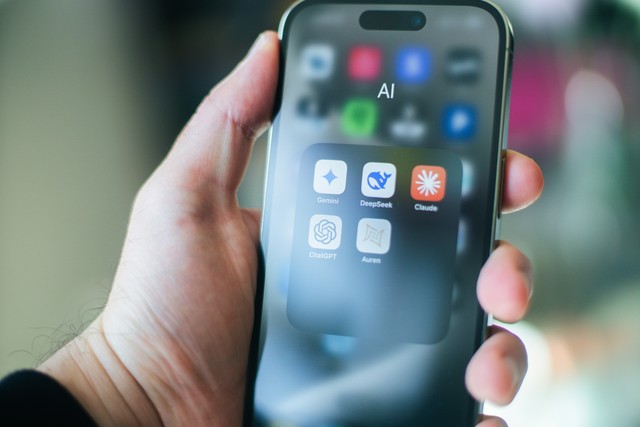 Não quer trabalhar usando IA? Veja profissões menos expostas à tecnologia