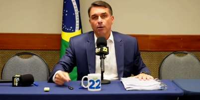 Ap&oacute;s Globo cancelar debate, Fl&aacute;vio Bolsonaro chama decis&otilde;es judiciais de 'censura' Foto: