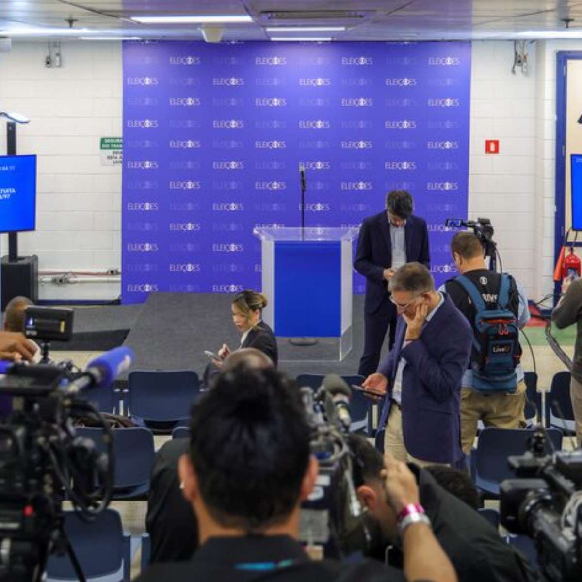 Cancelamento do debate da Globo expõe tensão entre campanhas e Justiça, avalia analista