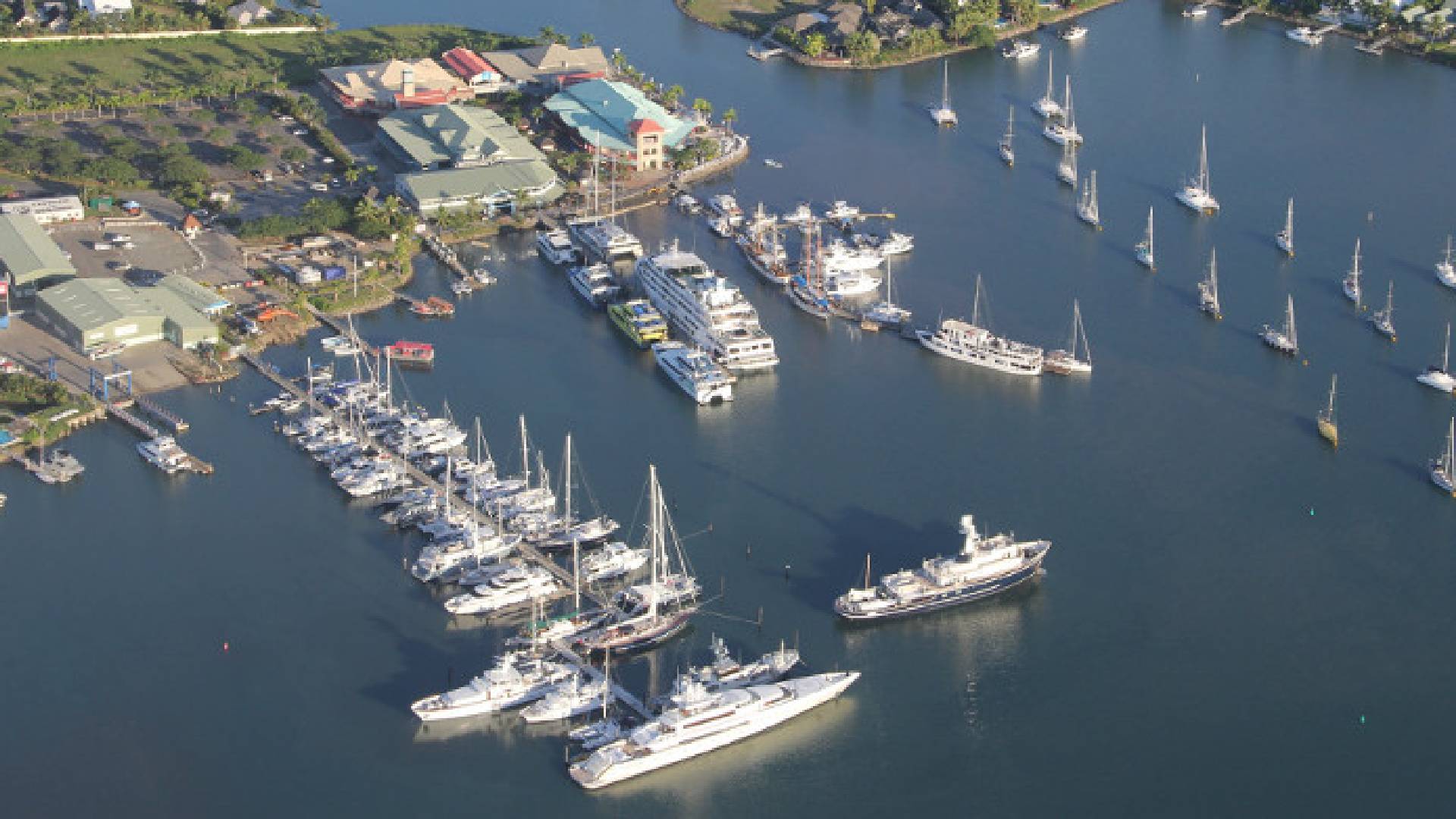 Australian visitor raises concerns over Customs Officer's conduct at Denarau Marina