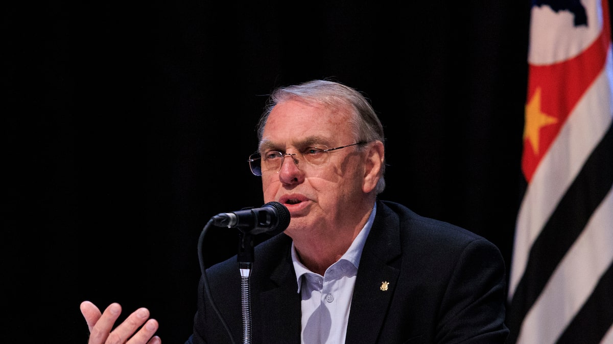 Corinthians: Stábile quer acordo com a Caixa como legado em meio à pressão política e de organizadas