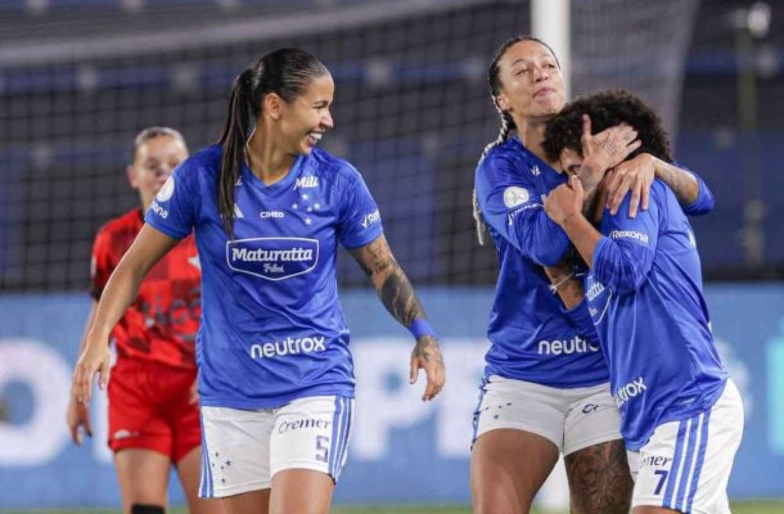 Cruzeiro e Libertad mediram for&ccedil;as na noite deste domingo (25), pela Libertadores Feminina &ndash;