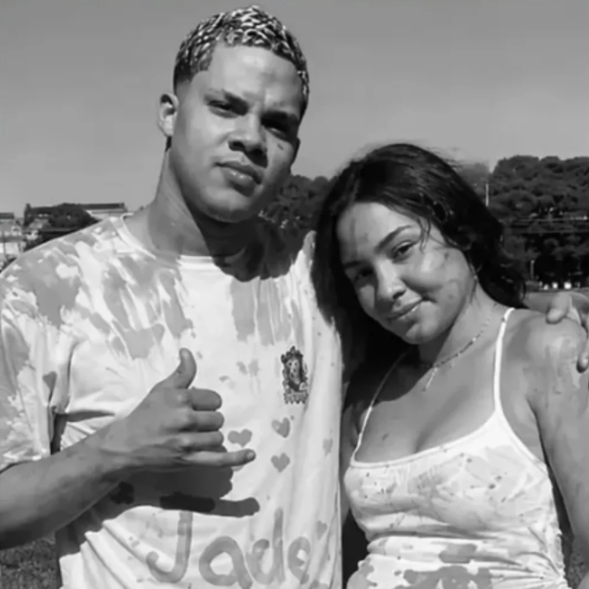 Quem eram jovens que morreram ao cair em cachoeira de 85 metros em MG