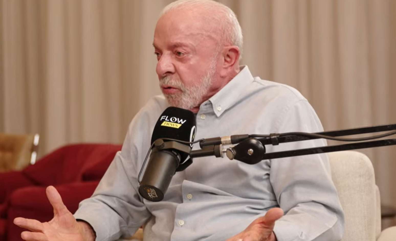 Lula no podcast Flow: cr&iacute;ticas &agrave; Globo pelo formato do debate e por supostamente privilegiar outro candidato