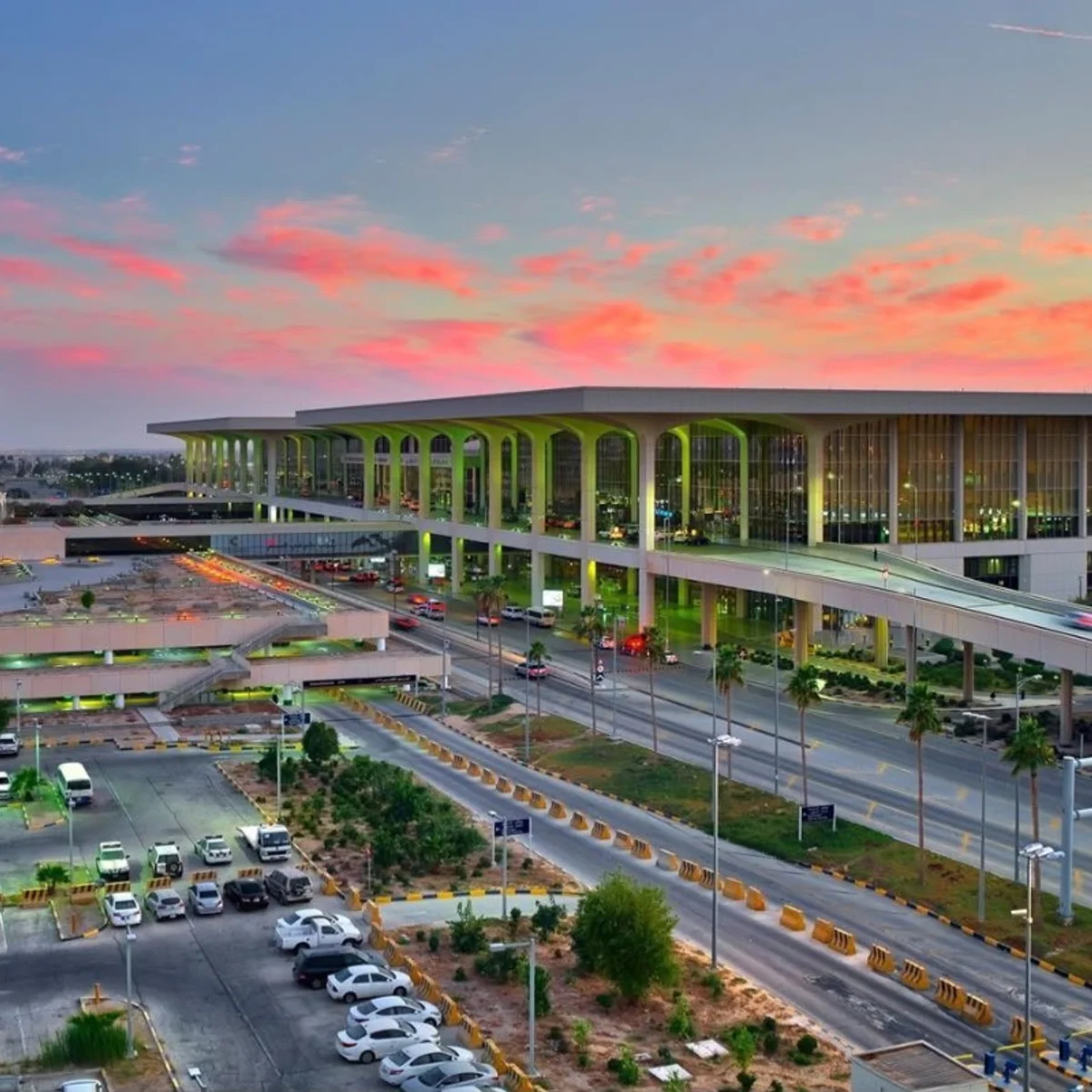 Ataques dos Houthis deixa dois mortos em aeroporto na Arábia Saudita