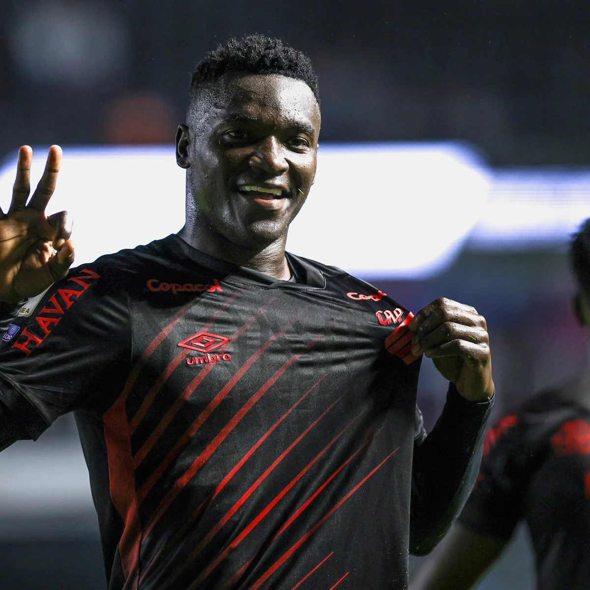 Três jogos fecham a 30ª rodada do Campeonato Brasileiro. Confira a agenda